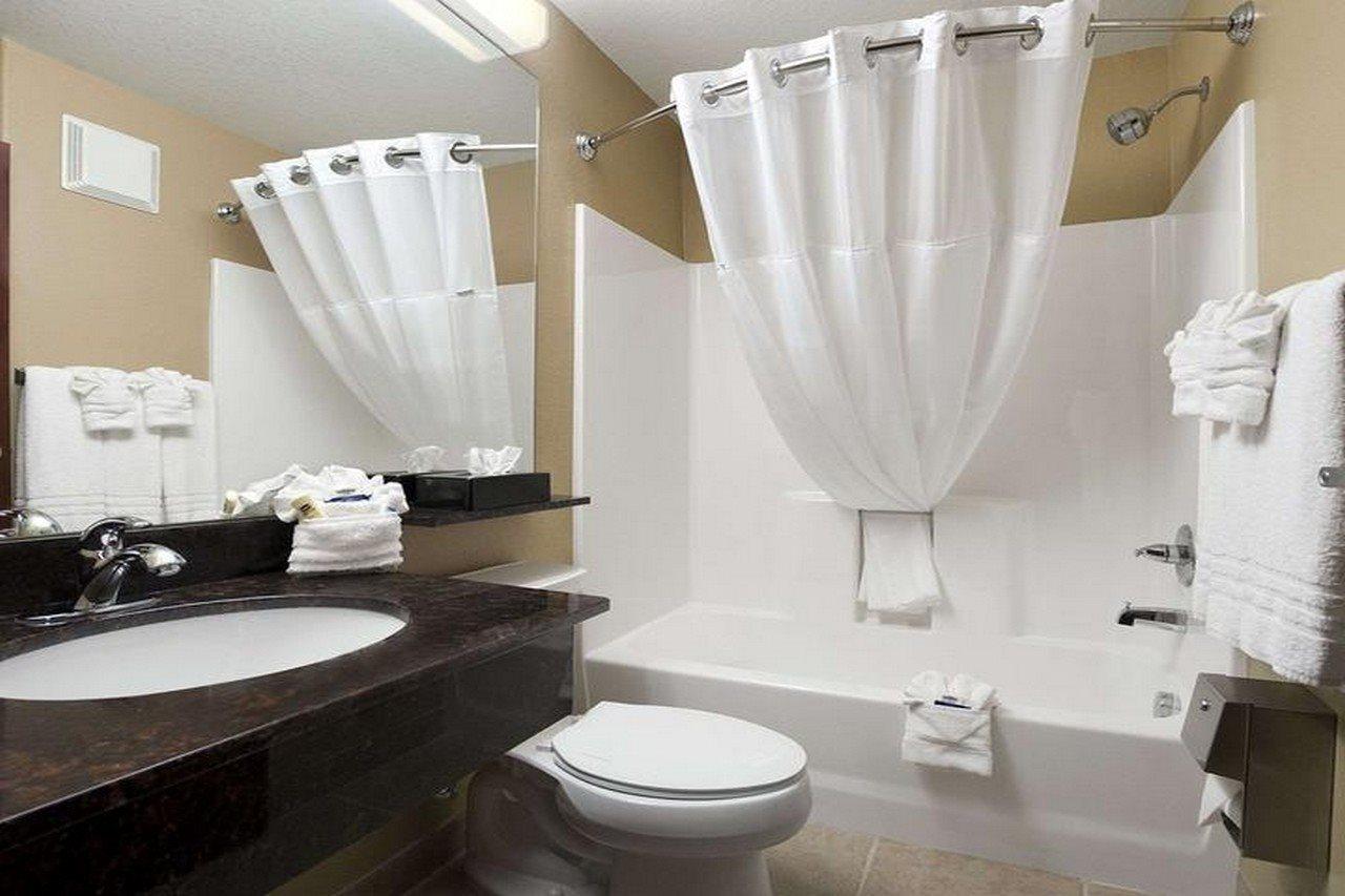 Garner Hotel Gonzales By Ihg Exterior foto
