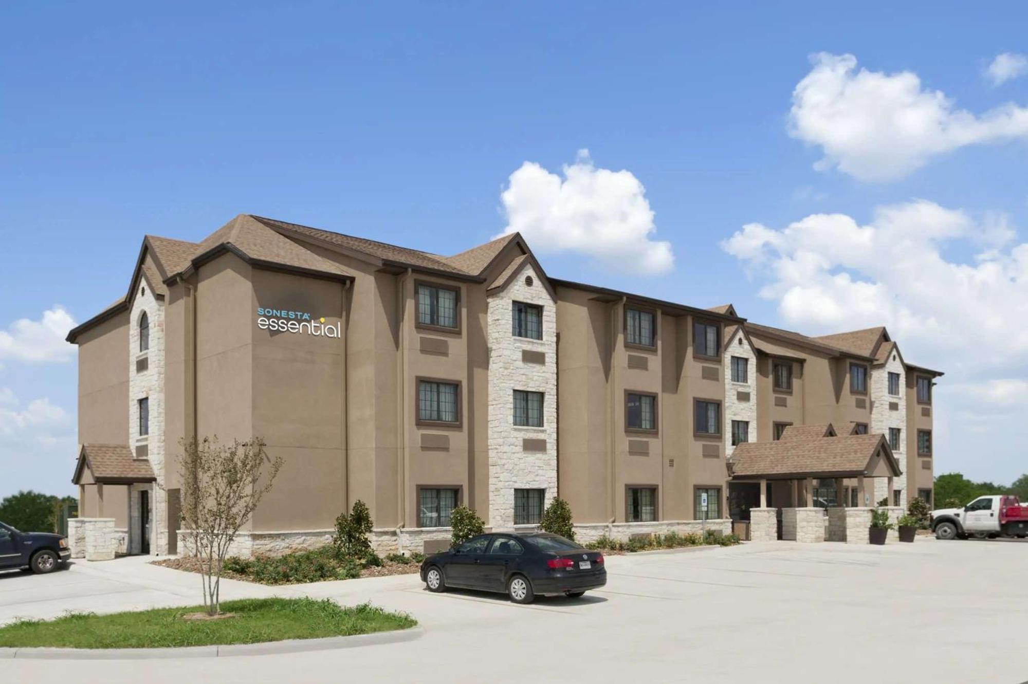 Garner Hotel Gonzales By Ihg Exterior foto