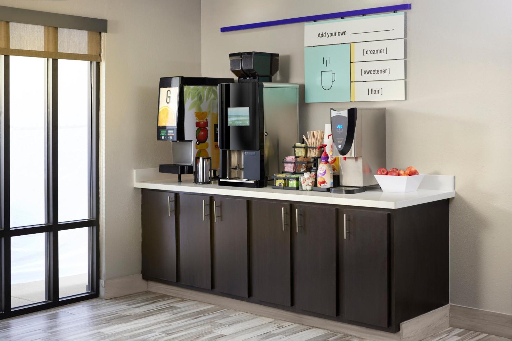 Garner Hotel Gonzales By Ihg Exterior foto